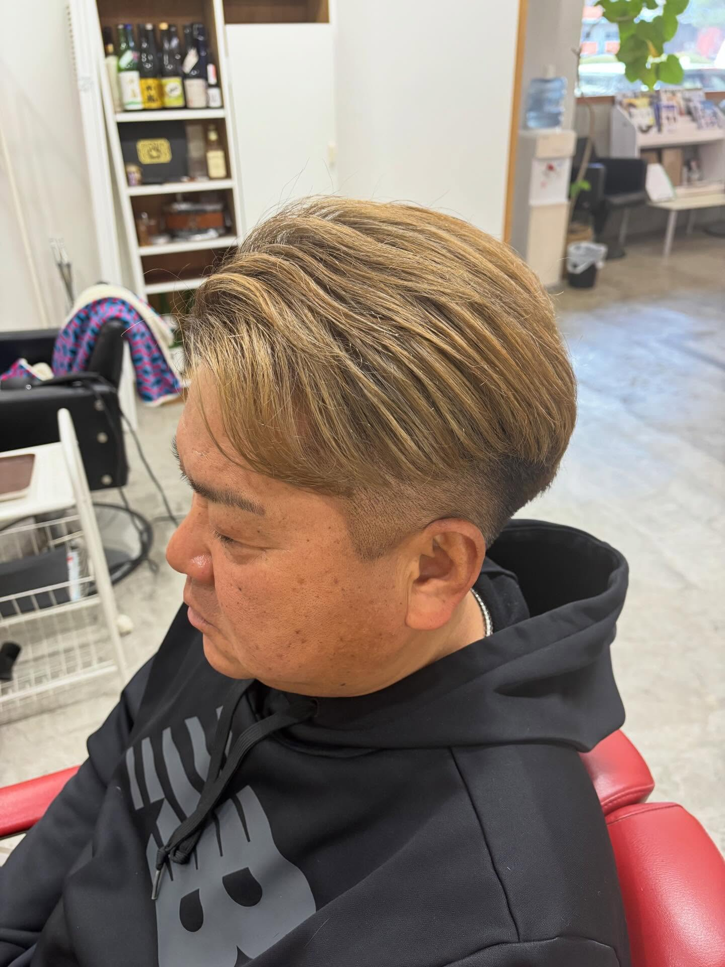 最近カラーはハイトーンが人気です